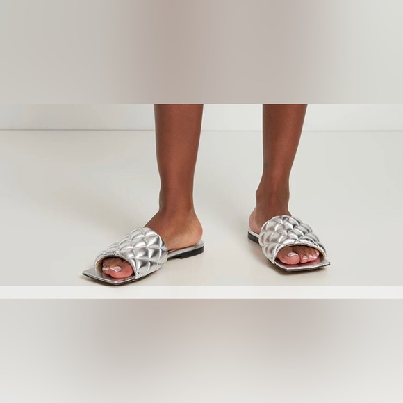 Bottega Veneta- quilted sandals - Picture 5 of 16